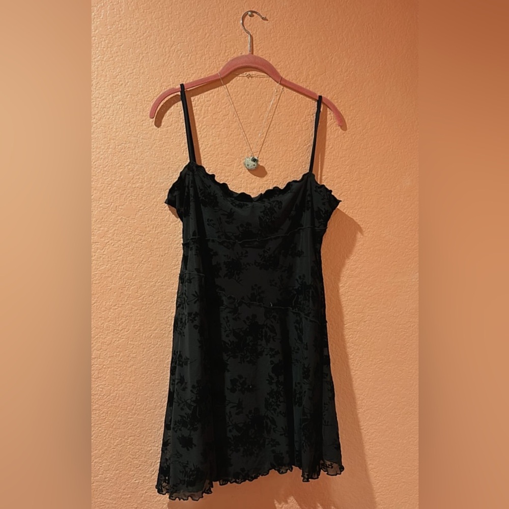 FLORAL LACE MINI DRESS - Picture 5 of 5